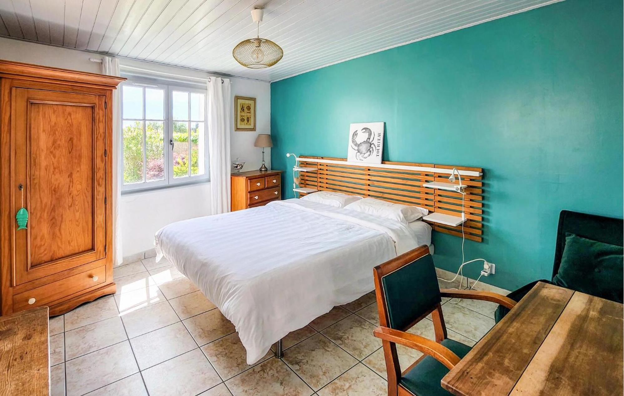 Awesome Home In Noirmoutier En Lile With Kitchen Extérieur photo